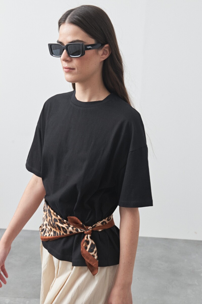 REMERA ERICA Negro