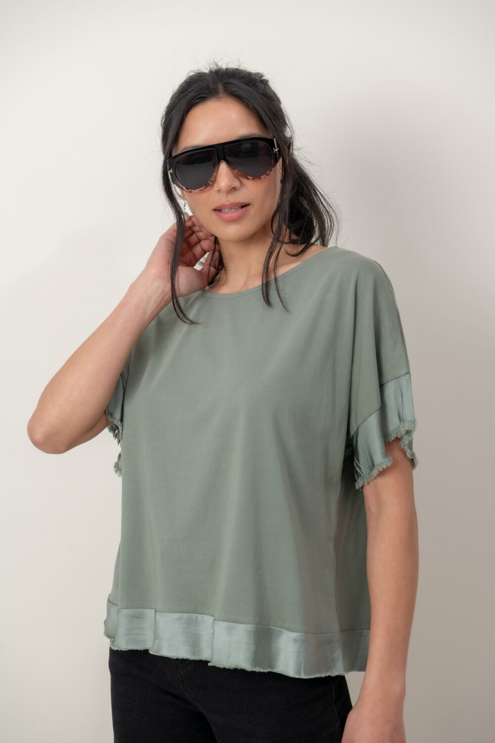 REMERA DIANNE Verde Seco
