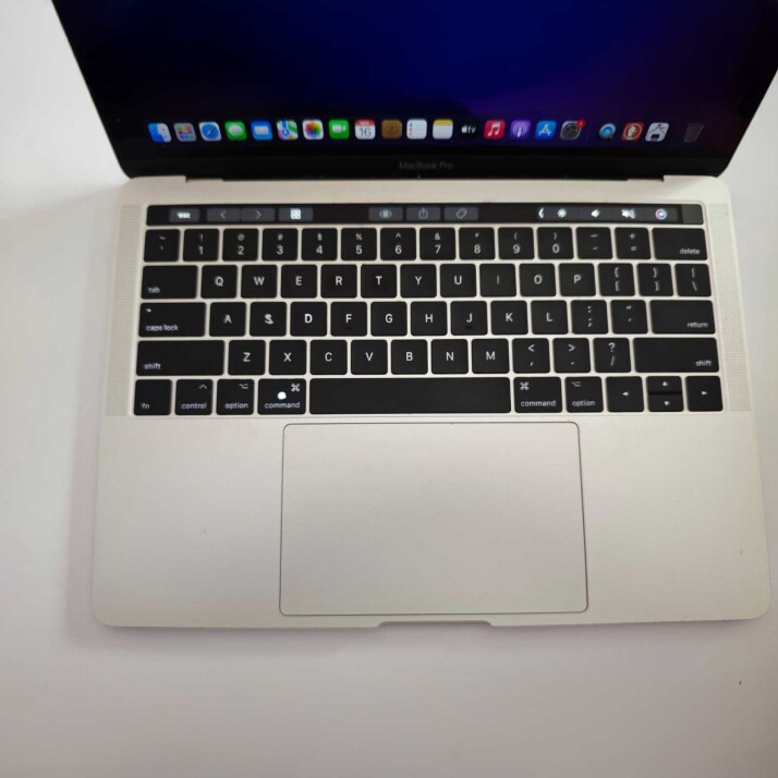 MacBook Pro 13″ 2017 - 8 GB RAM 500 GB SSD MacBook Pro 13″ 2017 - 8 GB RAM 500 GB SSD