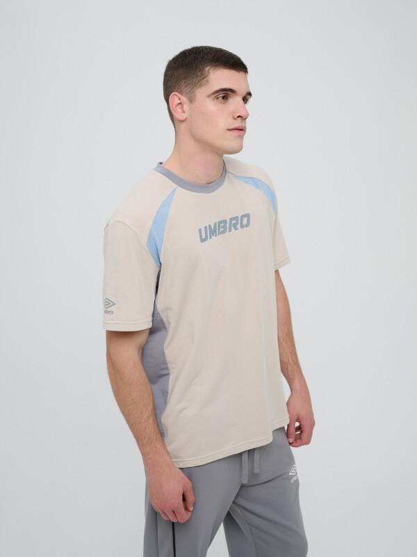 REMERA CROSS Umbro Hombre 00b