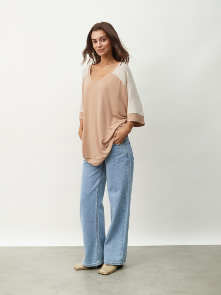 REMERA LEONOR BEIGE