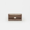 Billetera Marga en cuero charol Taupe