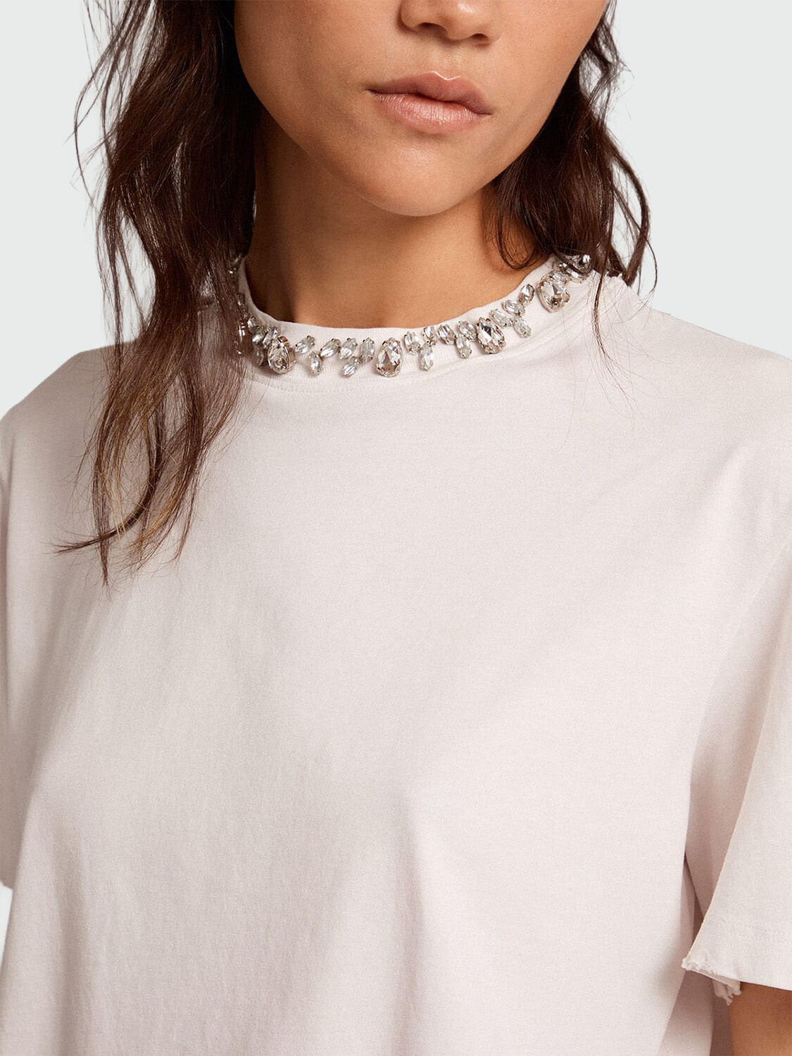 GOLDEN GOOSE - Remera con Cristales Cabujón Blanco