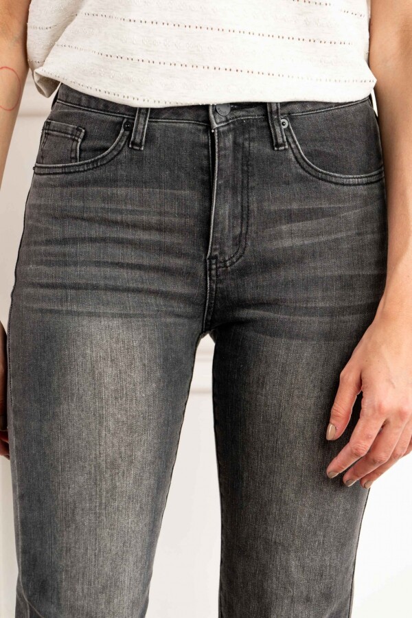 Jean Recto Denim Gris