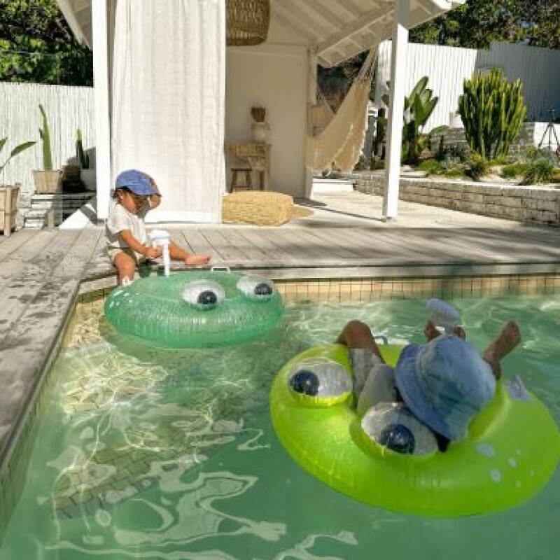 Set x2 aros inflables con Pistolas de Agua Set x2 aros inflables con Pistolas de Agua