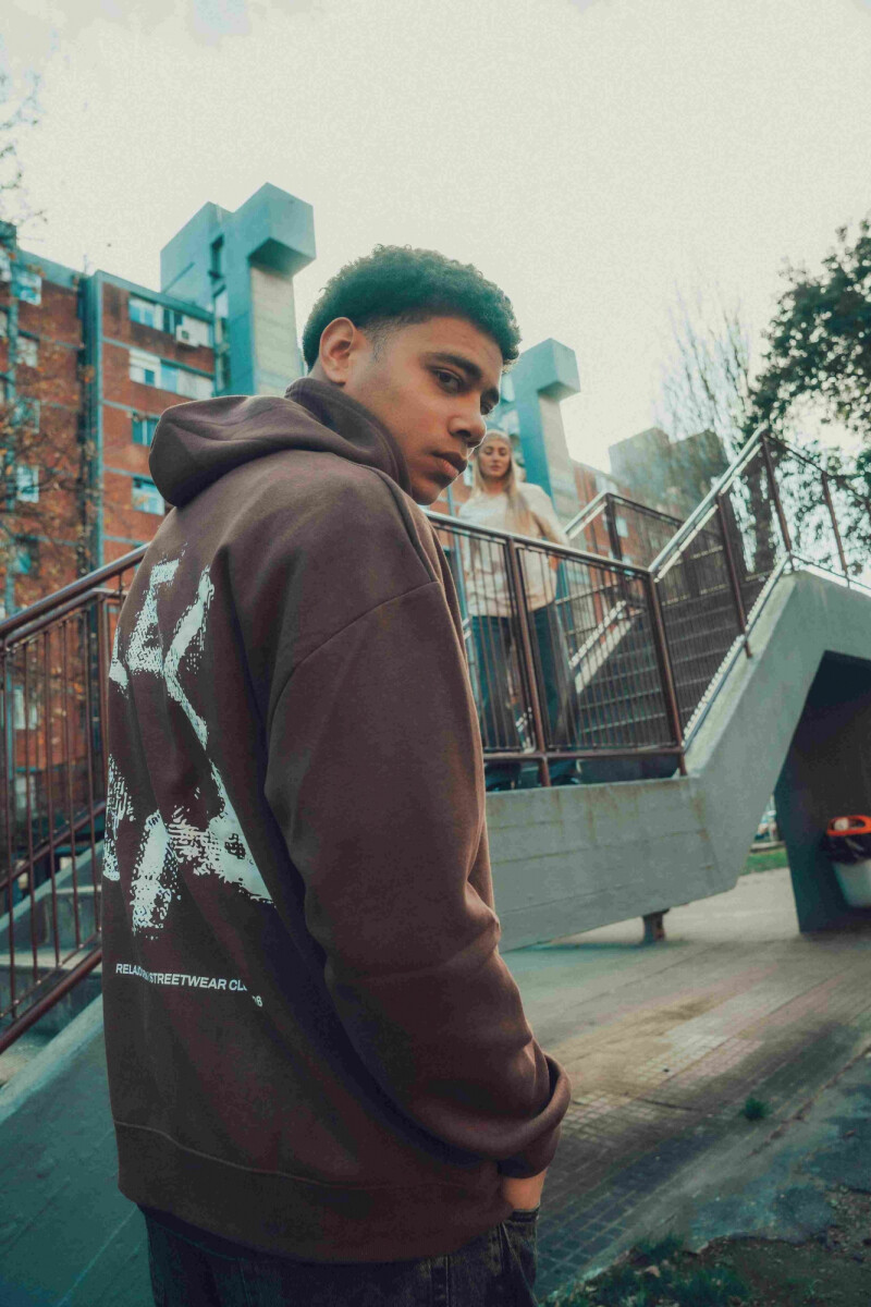Hoodie Religión Marron