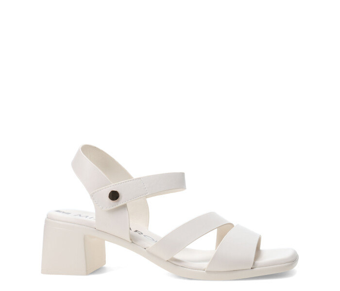 Sandalia JIMA con taco Off White