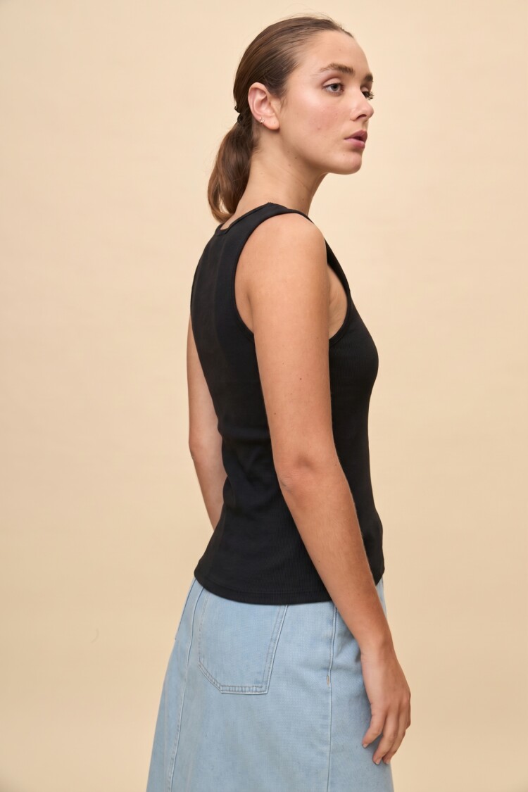 TOP TANTRUM Negro