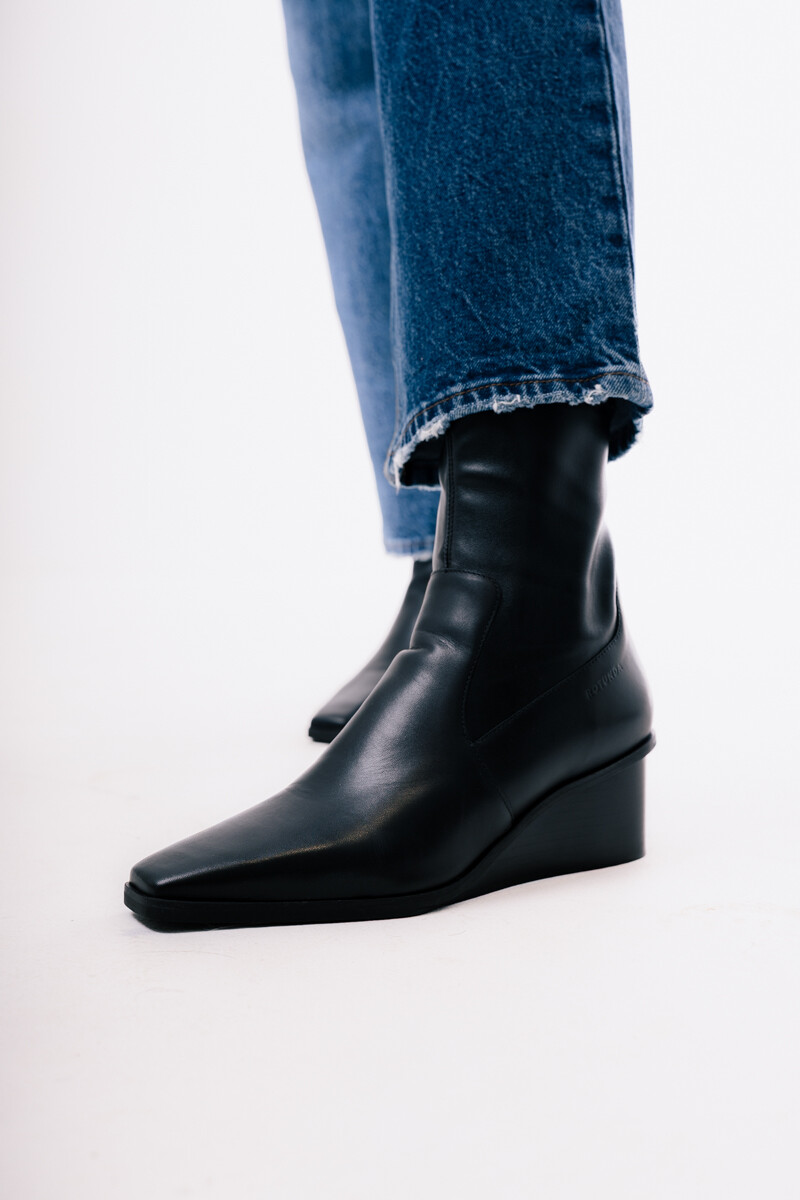 Cornil Black