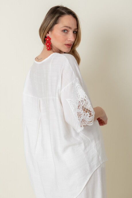 BLUSA CLAVEL Blanco