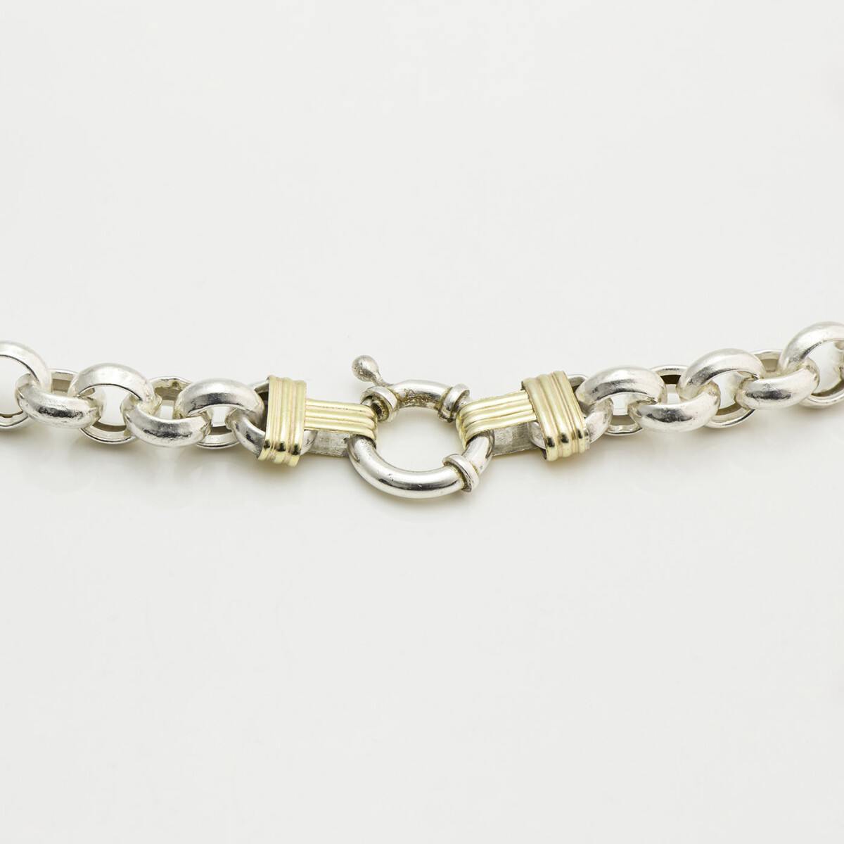 Cadena rolo de plata 900 y aplique en double de oro 18k., 50cm. con cierre marinero. 