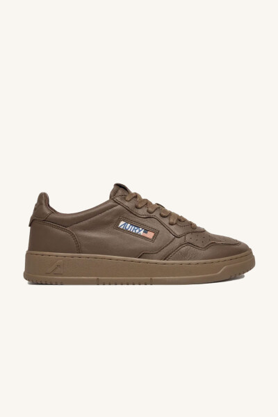 MEDALIST LOW MAN Marron
