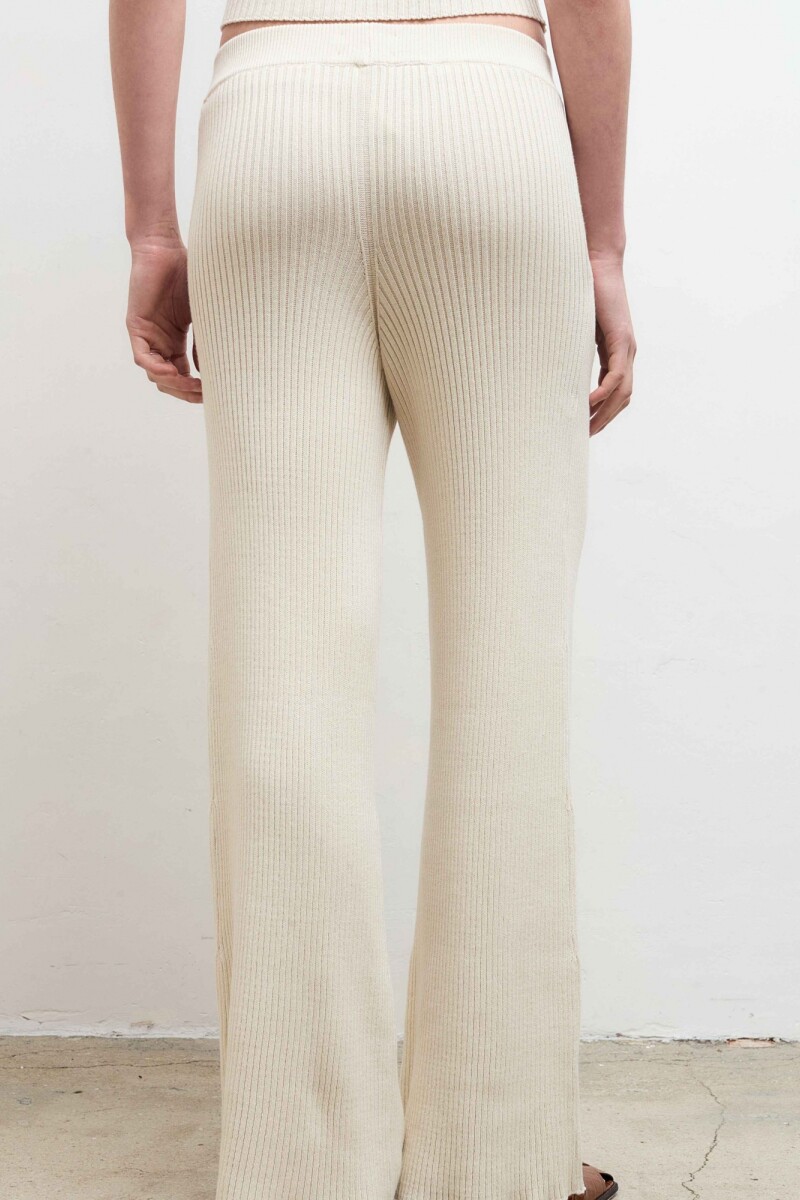 Aurora Off White