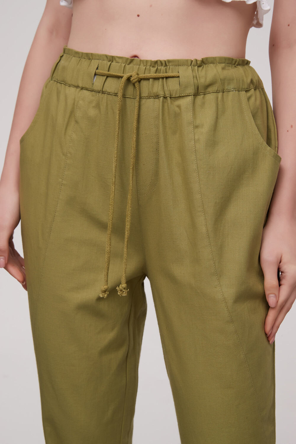 Pantalon Bengkel Verde Oliva Oscuro