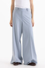 PANTALON CAPRI Celeste