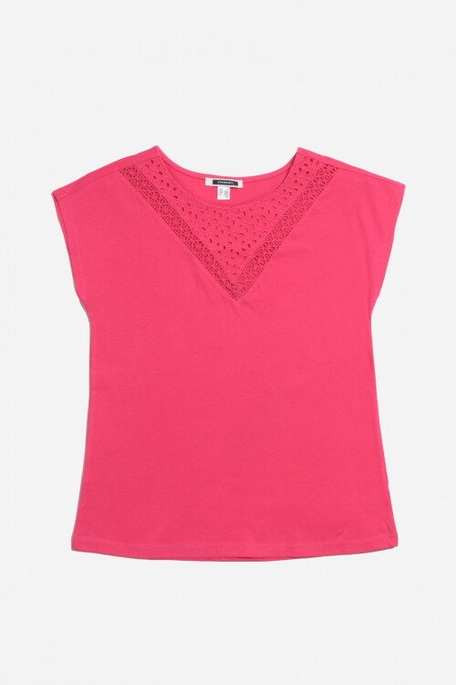 Remera con detalle en broderie FUCSIA