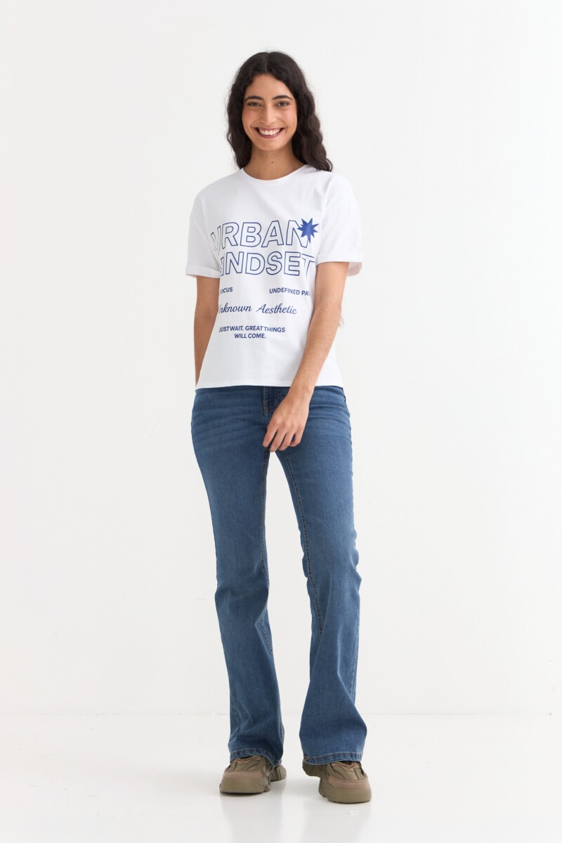 Remera m/c estampada colección Urbana BLANCO