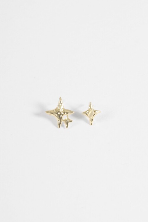 Caravanas estrella asimétrica dorado