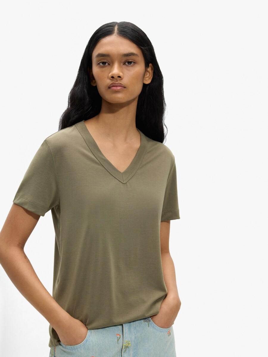 Camiseta T Display 1 June caqui