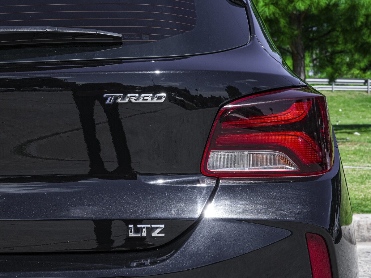 Chevrolet Onix Ltz1.0T Con Ficha Oficial| Permuta / Financia Chevrolet Onix Ltz1.0T Con Ficha Oficial| Permuta / Financia