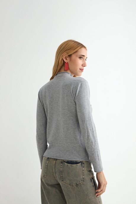 POLERA ARUM GRIS
