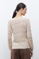 Sweater calado escote bote beige