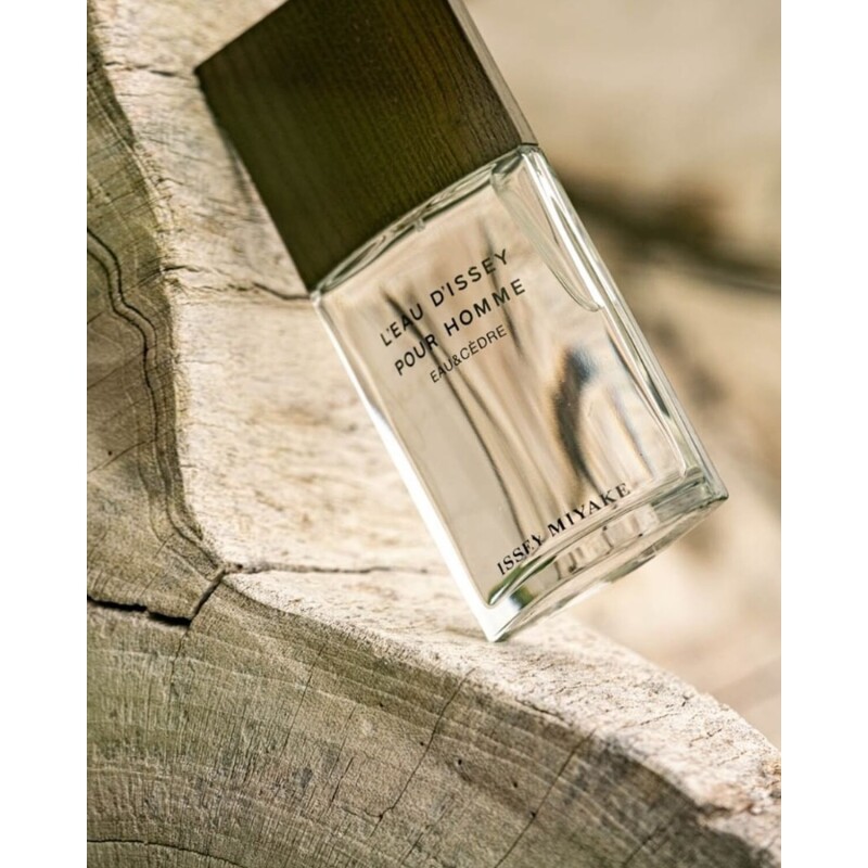Perfume Issey Miyake L'Eau d'Issey pour Homme Eau & Cèdre EDT 50ml Perfume Issey Miyake L'Eau d'Issey pour Homme Eau & Cèdre EDT 50ml