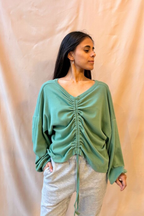 Sweater Grun Verde