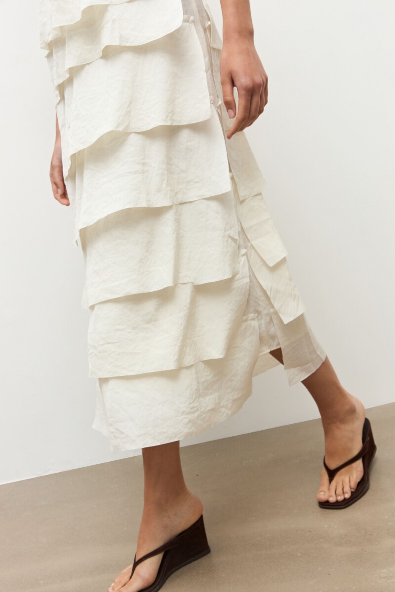 Maxi vestido con volados crudo