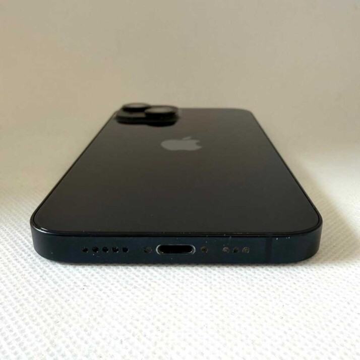 iPhone 14 256GB - Midnight iPhone 14 256GB - Midnight