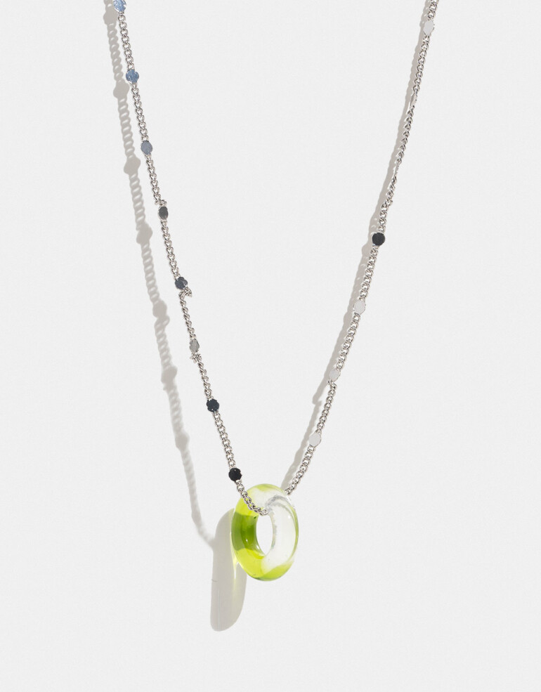 Cadena Corta con Dije Acrilico Collar Con Dije De Acrílico - Plateado Rodio