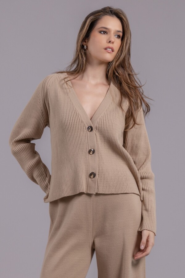 Cardigan. BEIGE
