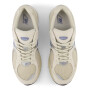 NB 2002 Beige