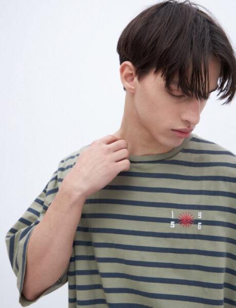 Remera Samson Oliva