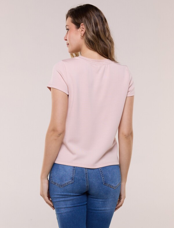 Remera Det Crochet ROSA CLARO