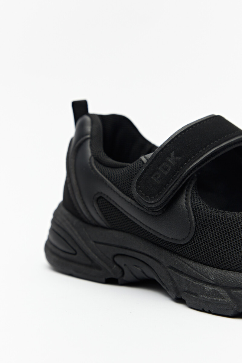 ZAPATILLA WILLEMINA Negro