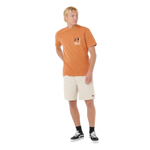 Remera Rip Curl Aots Ty Williams Coastline Tee - Naranja Remera Rip Curl Aots Ty Williams Coastline Tee - Naranja