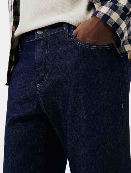 PANTALÓN DE JEAN MODELO SLIM AZUL