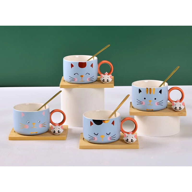 TAZA DE CERAMICA C/ CUCHARA Y BASE DE MADERA TAZA DE CERAMICA C/ CUCHARA Y BASE DE MADERA