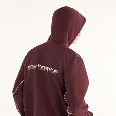 Campera Lifestyle New Balance de Hombre Trackside MJ62Y8SJYL BORDEAUX