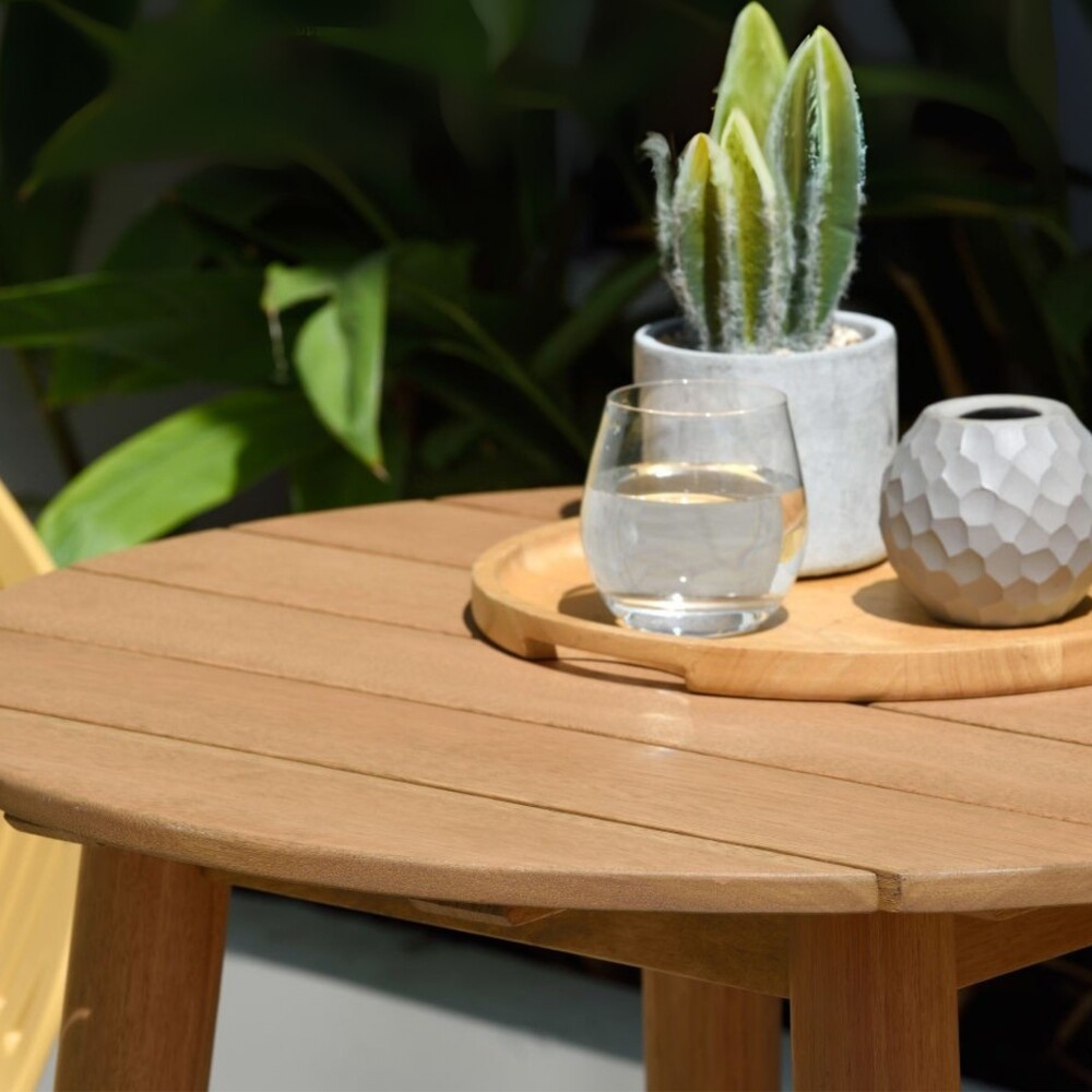 Sillas Símil Ratán con Mesa de Eucaliptus - Nassau Beige