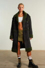 O/SIZED SUEDE COAT W/BUCKLES & Negro