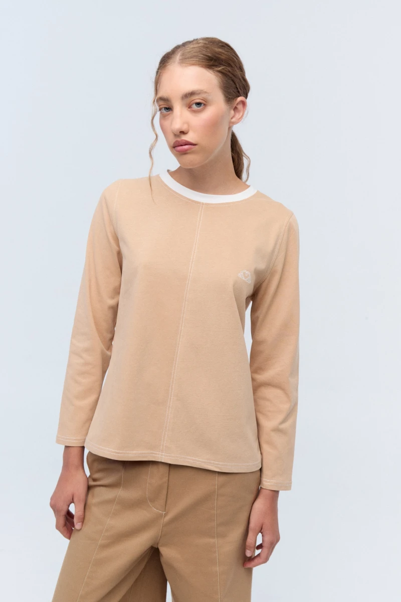 Remera Rosmora Camel