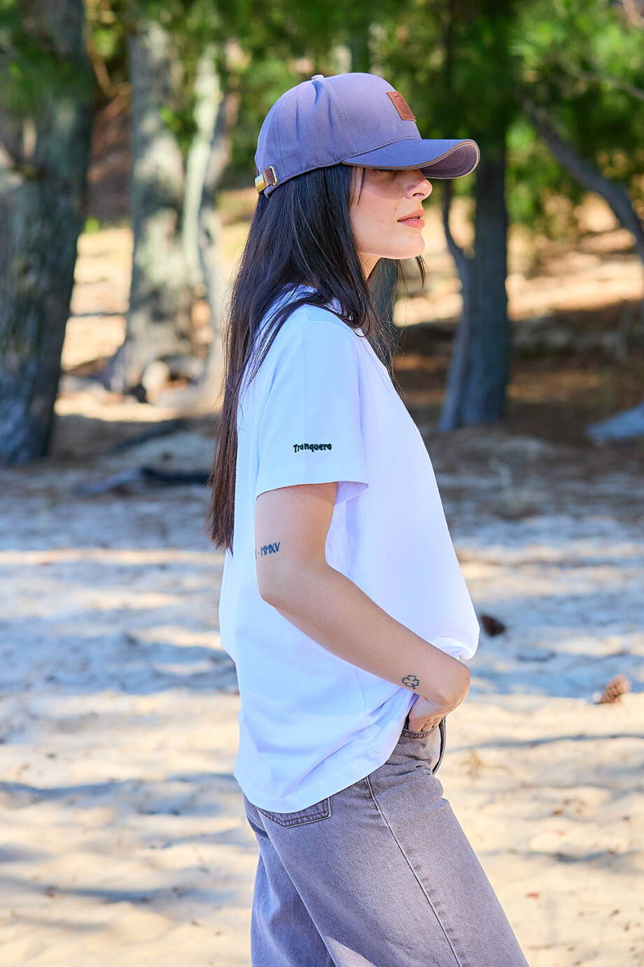 Remera Cerdeña Blanca con logo verde