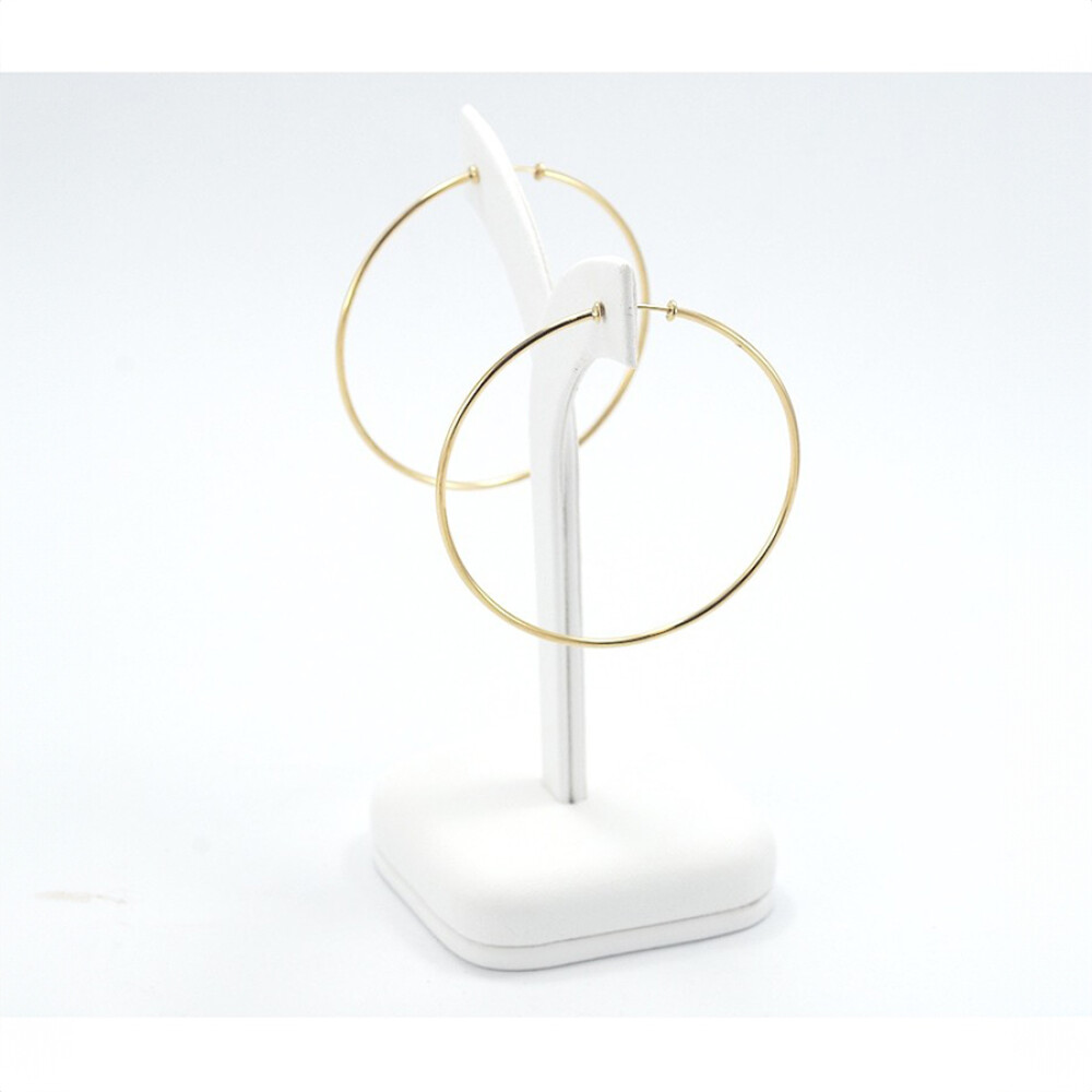 Aros En Oro 18 K , 5 Cms De Diametro Aros En Oro 18 K , 5 Cms De Diametro
