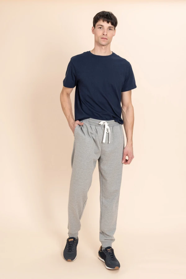 Pantalón deportivo jogger Gris