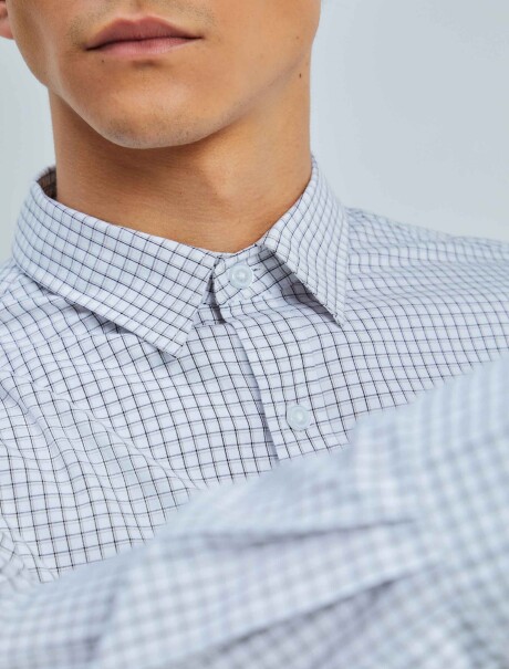 CAMISA MODELO SLIM A CUADRILLÉ VERDE