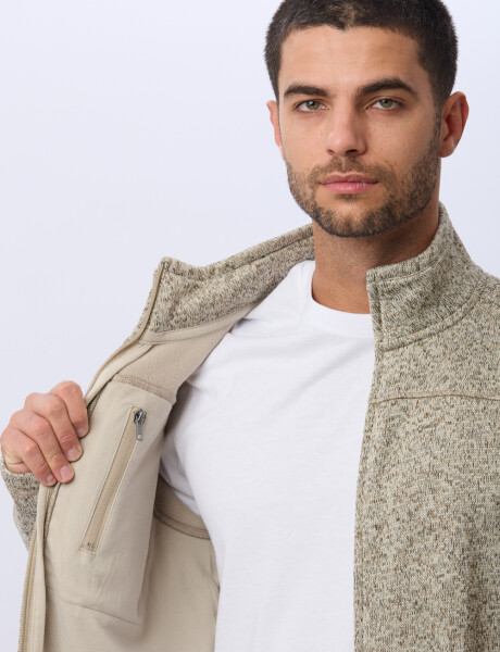 CAMPERA TEXTURADA CON INTERIOR EN POLAR Beige