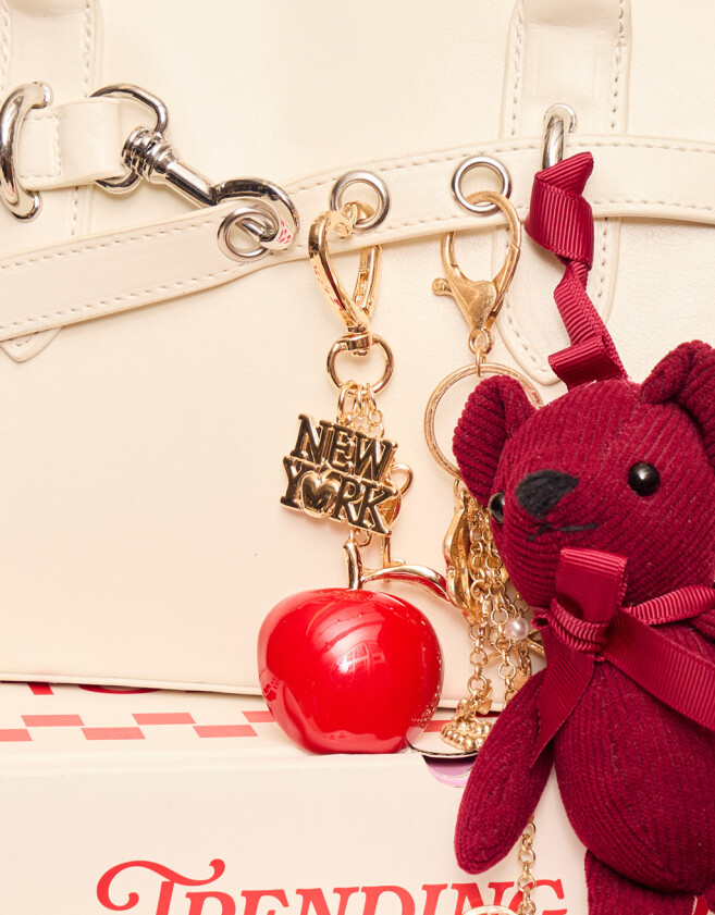 Llavero Metal Llavero Y Charm Multidijes "new York" - Rojo Medio