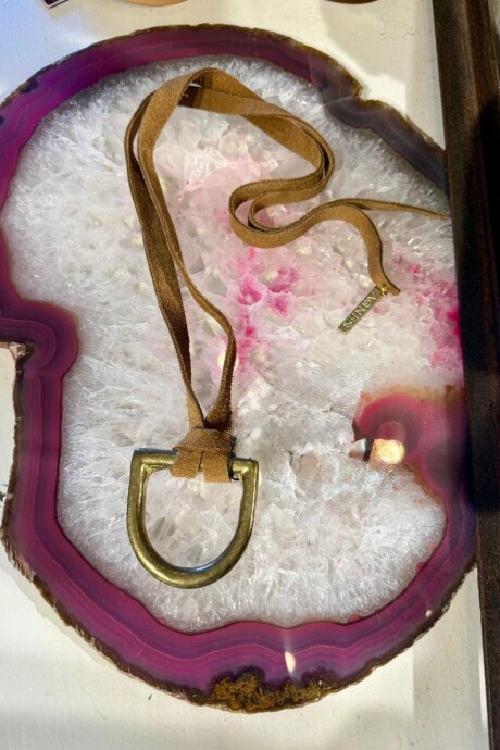 Estribo Tiento Necklace Camel Dorado